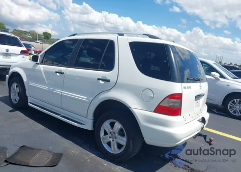 2005 Mercedes-Benz Ml 350 4Matic из США, поврежденный, VIN 4JGAB57E95A566653
